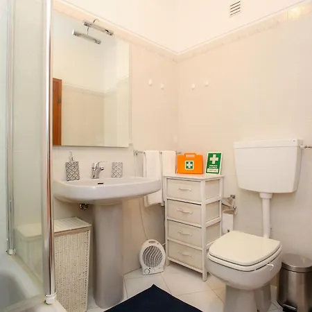 Pool Apartment